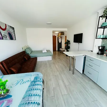 Well Located Flat At Oura Apartment Albufeira